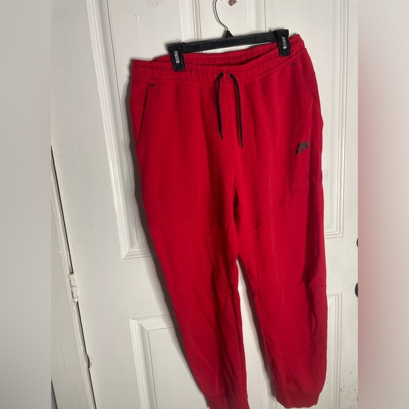 Nike Men's Red Joggers tech pants size xl - Picture 1 of 7